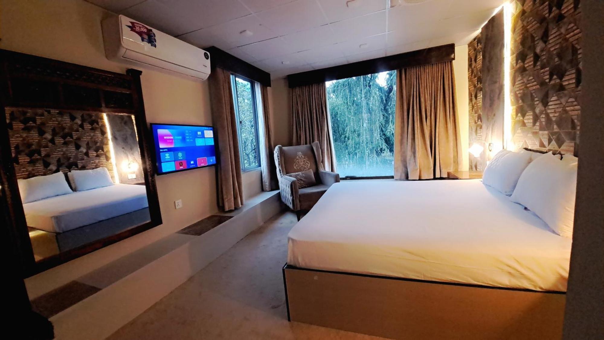 The Life Style Lodges Opp Centaurus Mall อิสลามาบัด ภายนอก รูปภาพ